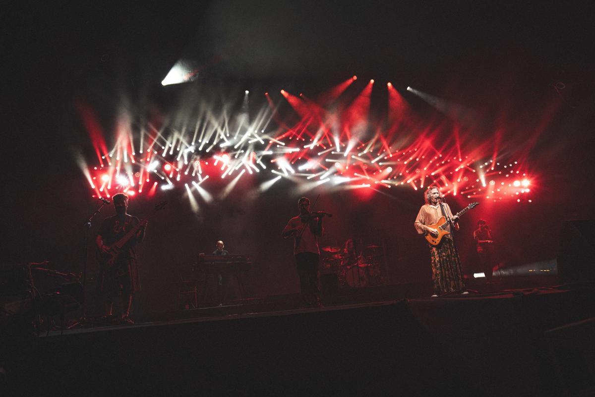 Robe sobre el escenario de Icónca Fest