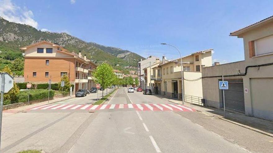 Una dona de 64 anys ferida en caure d'un balcó a Berga
