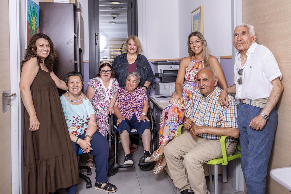 Miembros de la plantilla de Amibil.