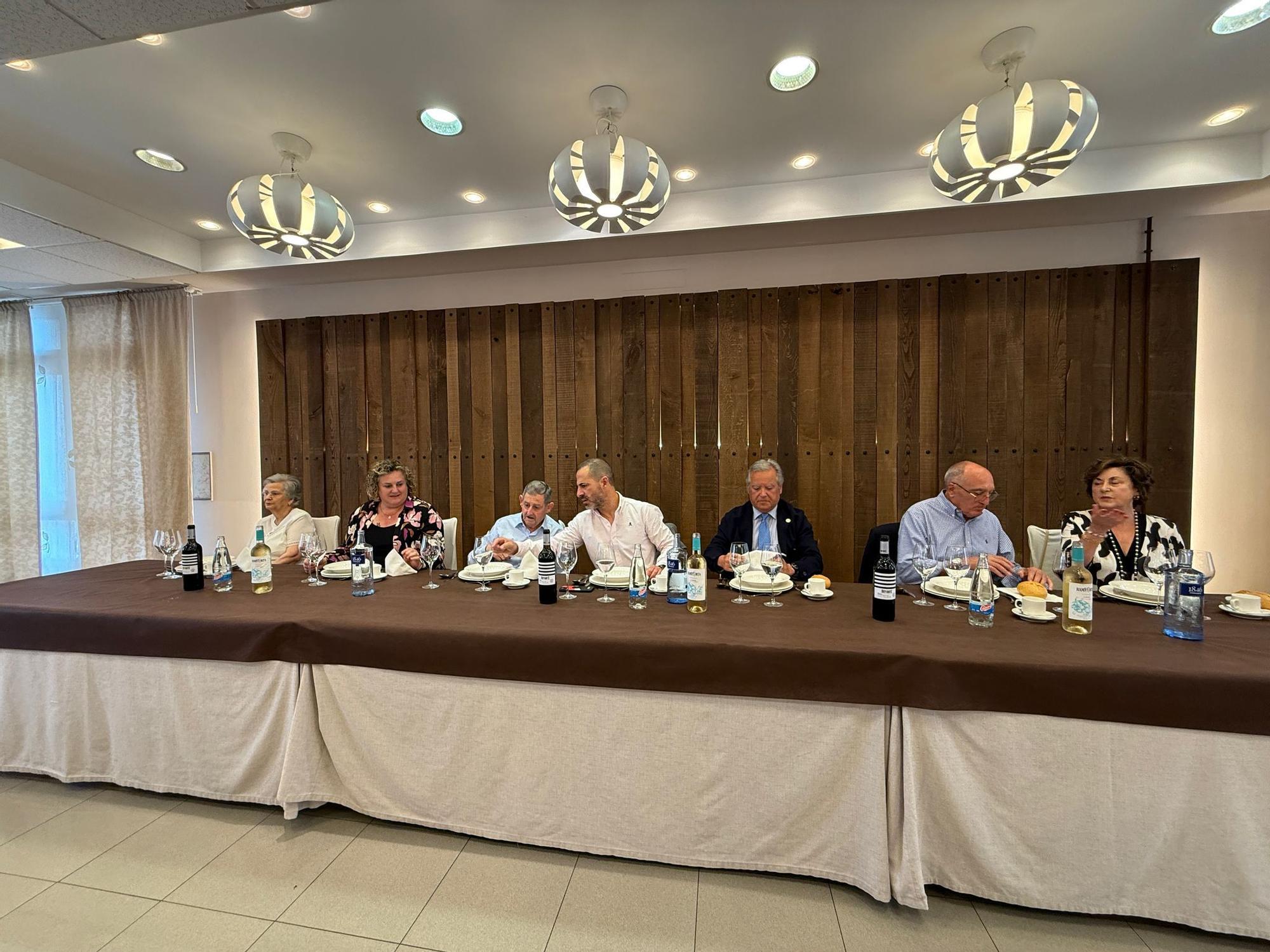 El Hogar del Pensionista de El Berrón celebra su comida anual