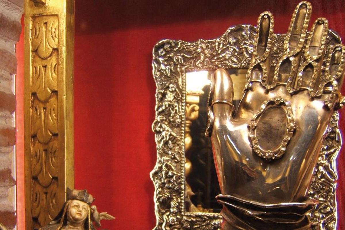 La "mano incorrupta" de Santa Teresa