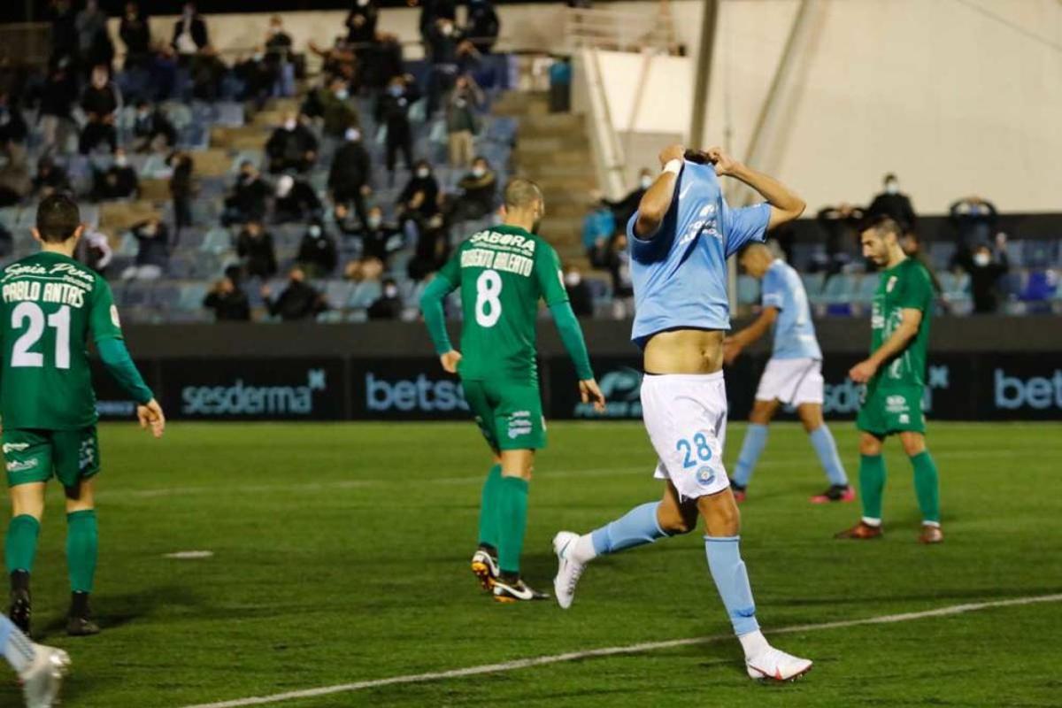 La UD Ibiza se clasifica para la segunda ronda tras eliminar en la prórroga a un combativo Compostela.