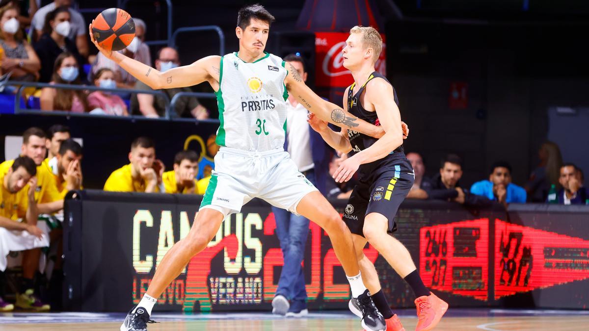 103-76: El Tenerife, con un gran Wiltjer, fuerza el tercer partido