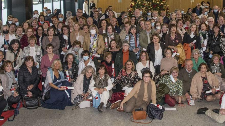 El área sanitaria homenajea a los 221 trabajadores jubilados