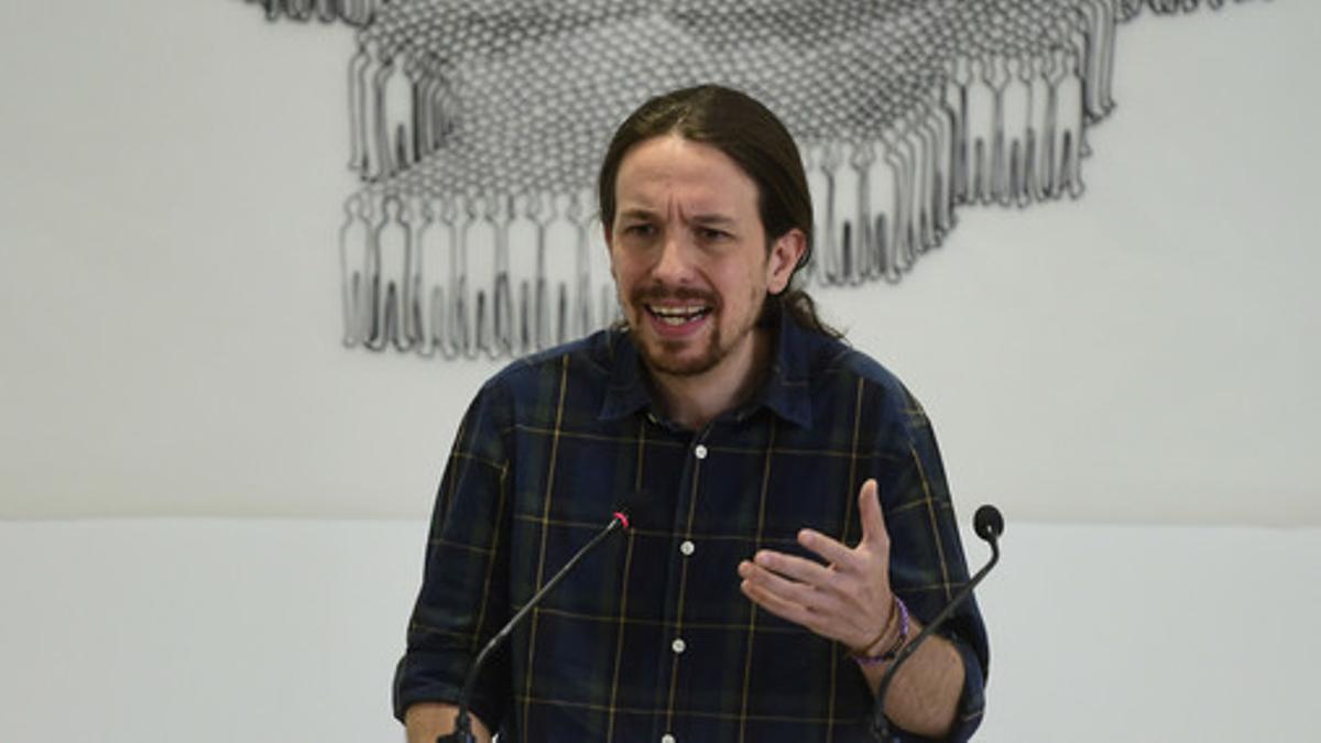 El secretario general del Podemos, Pablo Iglesias, en una rueda de prensa.