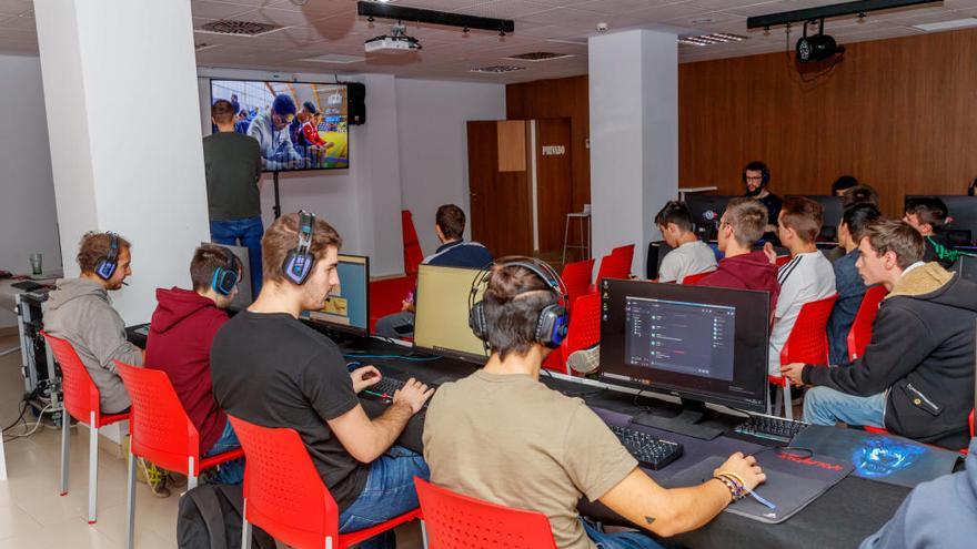 Más de 700 jóvenes participan en la Gaming Experience de Mislata