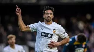 Cömert representará al Valencia en el Mundial... ¿con su futuro en el aire?
