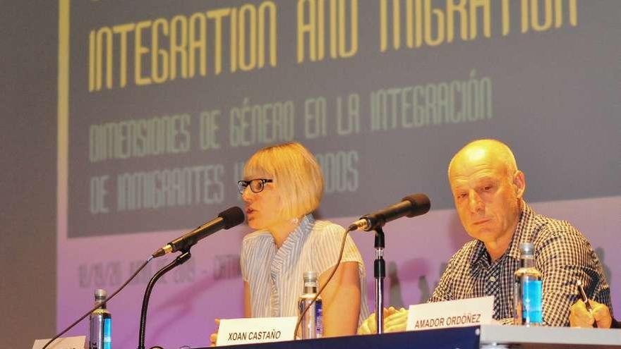 Xoán Castaño inauguró el congreso, que fue su primer acto oficial como alcalde de Catoira. // Iñaki Abella