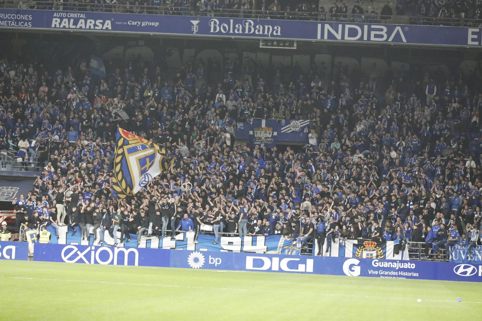 Así fue el derbi asturiano: todas las fotos del encuentro entre el Oviedo y el Sporting en el Tartiere