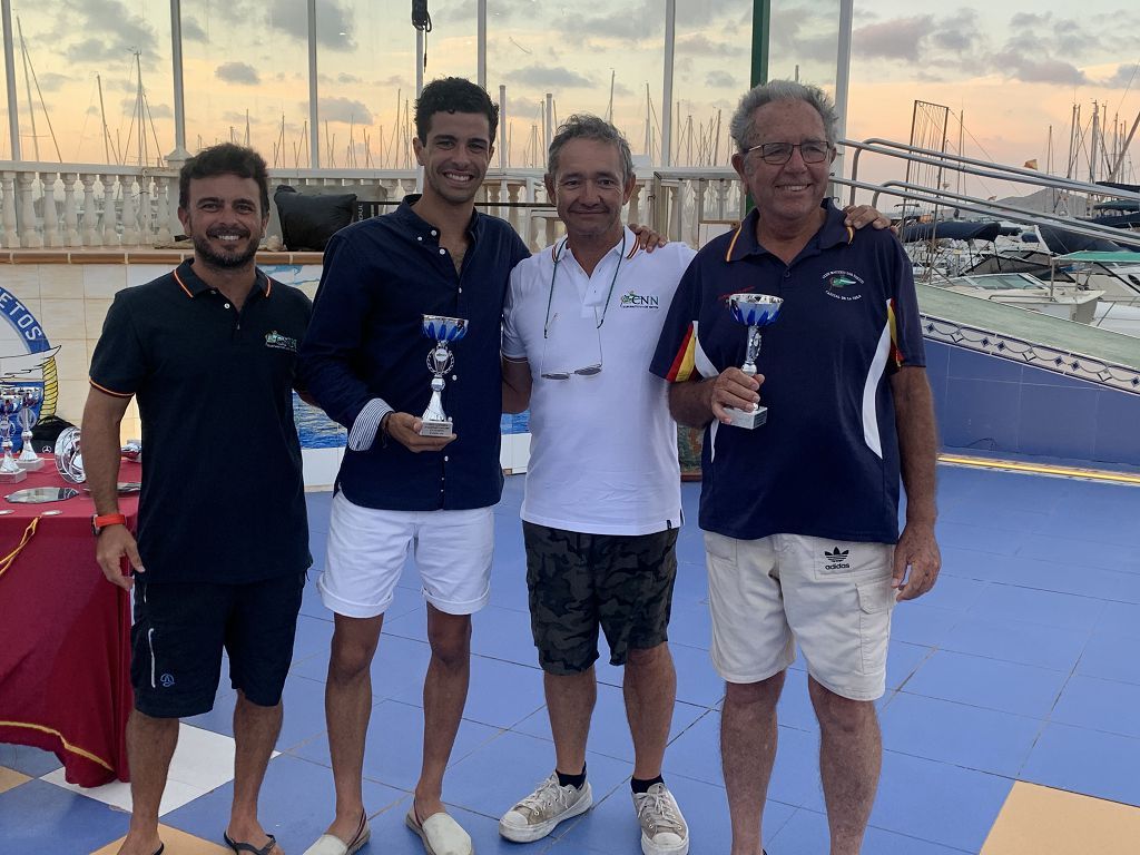 Clausura de temporada en el club náutico Los Nietos