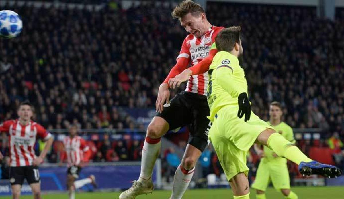 El Barcelona gana sin brillo y se asegura el primer puesto