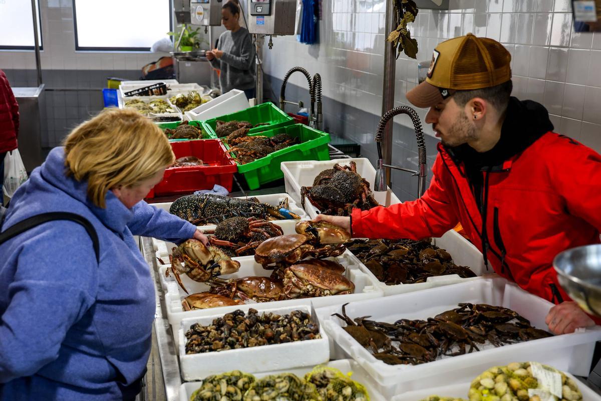 El puesto de Benito Pérez, en la plaza vilagarciana.