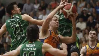 El filial del Valencia Basket se despide del ascenso en la prórroga (83-74)