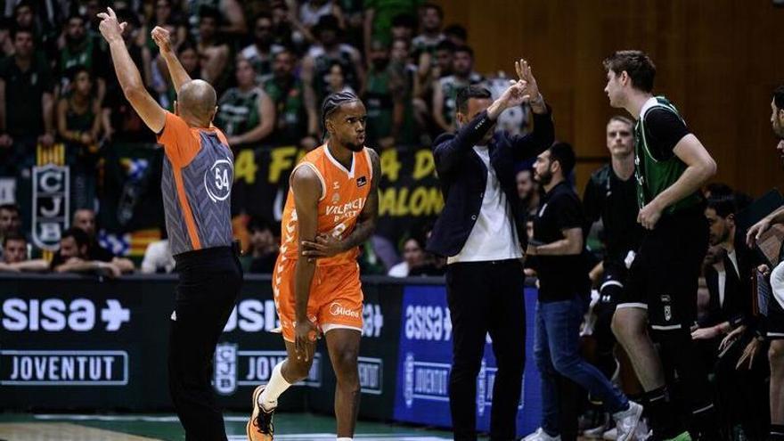 Un colosal Jean Montero empuja al Valencia Basket hacia la final (75-87)