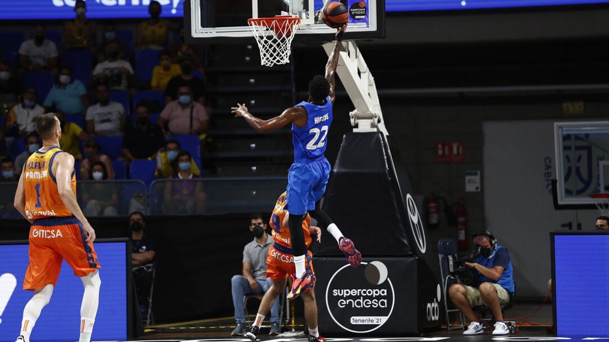 Excelente penetración de Cory Higgins