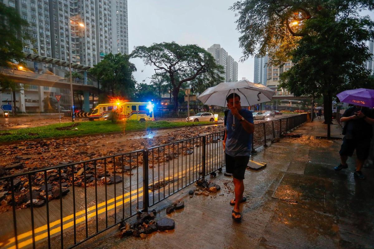 Hong Kong, gravemente inundado en el mayor temporal en 140 años