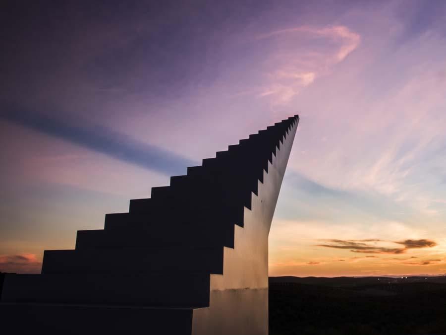 Una escalera hacia el cielo en Cañete de las Torres