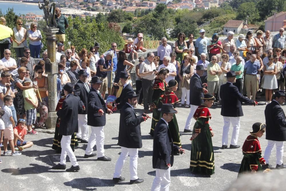 O Hío baila para rendir culto a San Roque