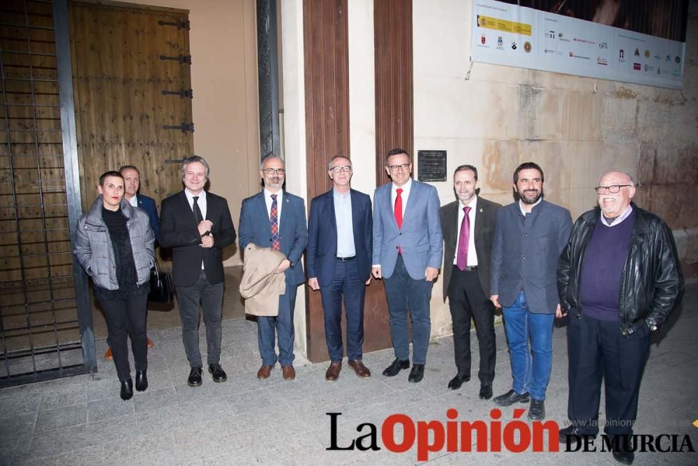 El Ministro de Cultura visita la exposición 'Místi