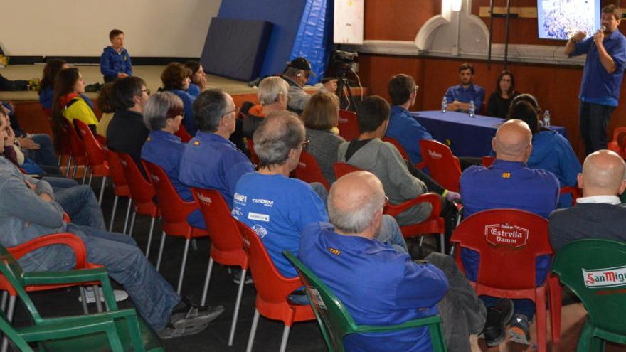 Instant de l&#039;acte, al local dels Castellers de Berga