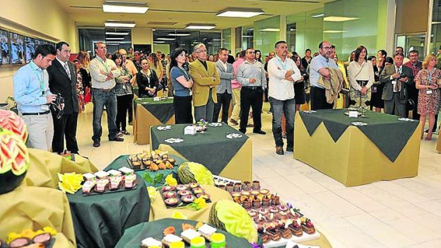 Los agentes disfrutaron de una cena en el CdT de Torrevieja.