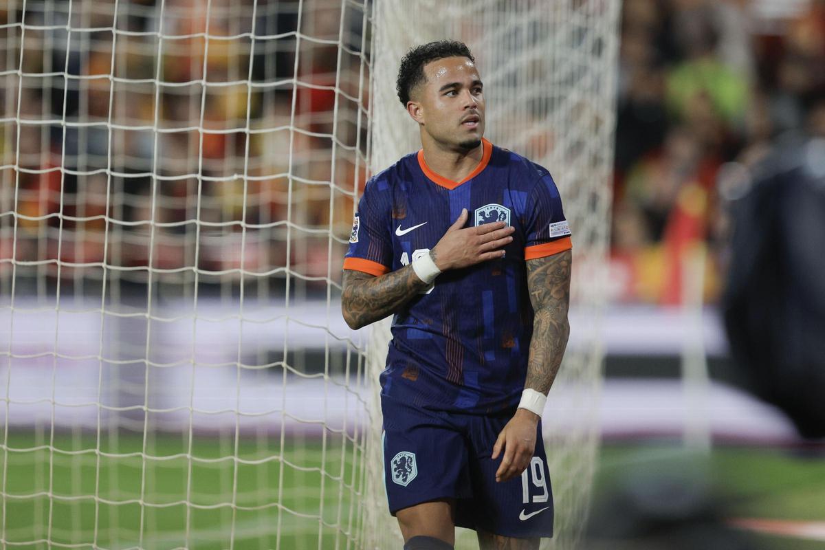 Justin Kluivert durante el España - Países Bajos en Mestalla