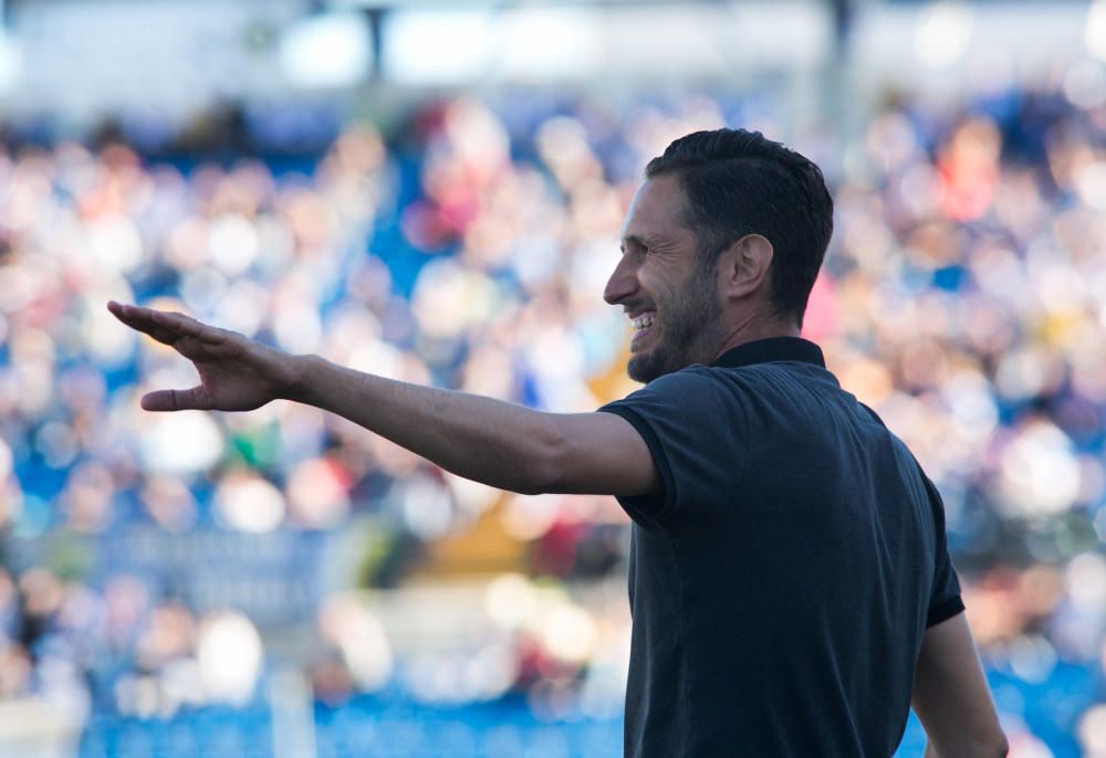 Dos goles de Chechu y una genial asistencia de Javi desatascan a un Hércules que vuelve a la promoción