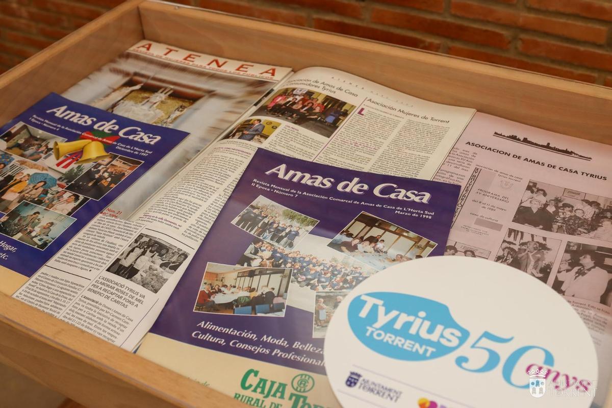 Publicaciones en la exposición del 50 aniversario de las Tyrius.