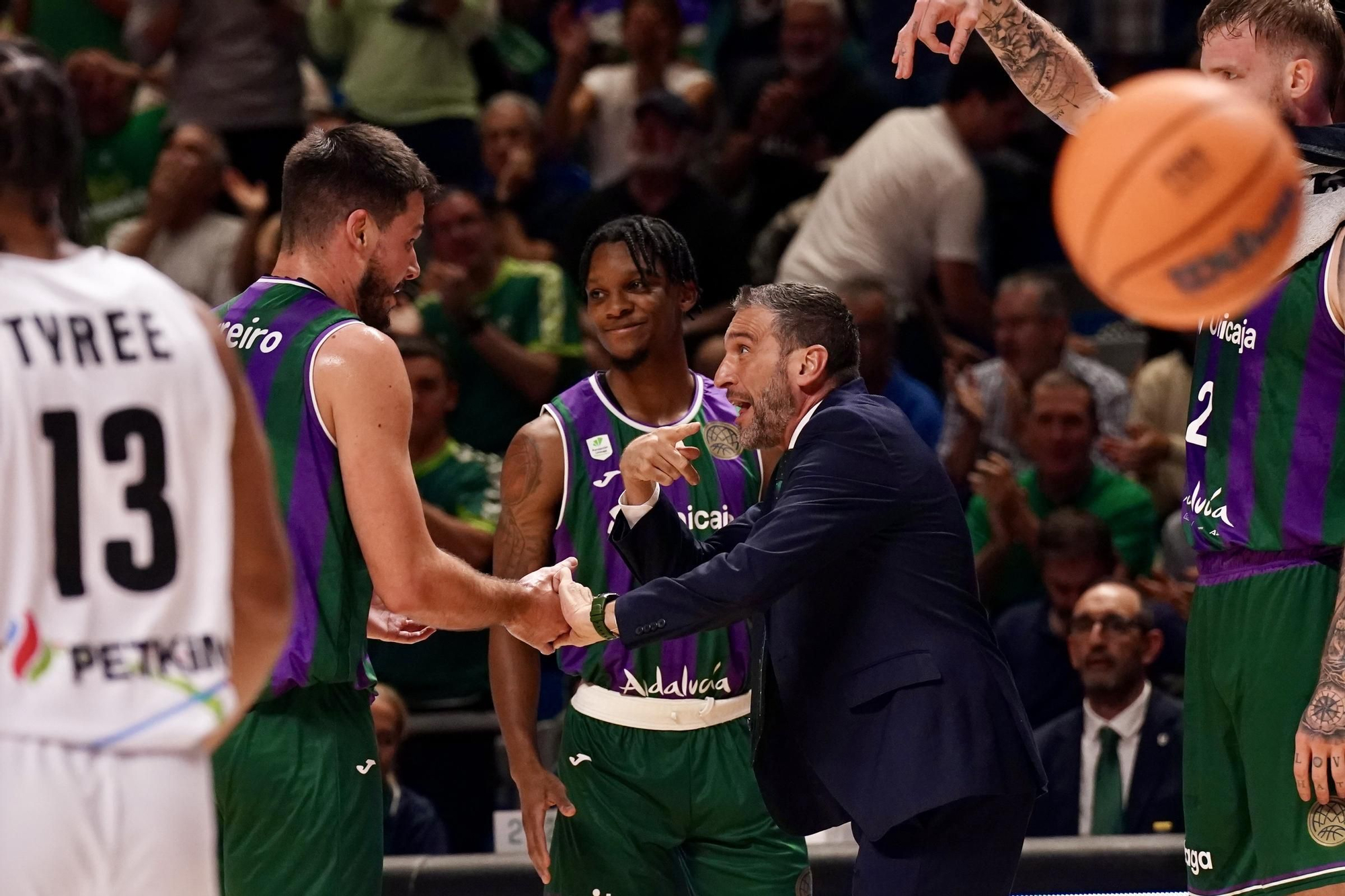 Partido disputado entre el Unicaja y el Aliaga Petkimspor de la BCL