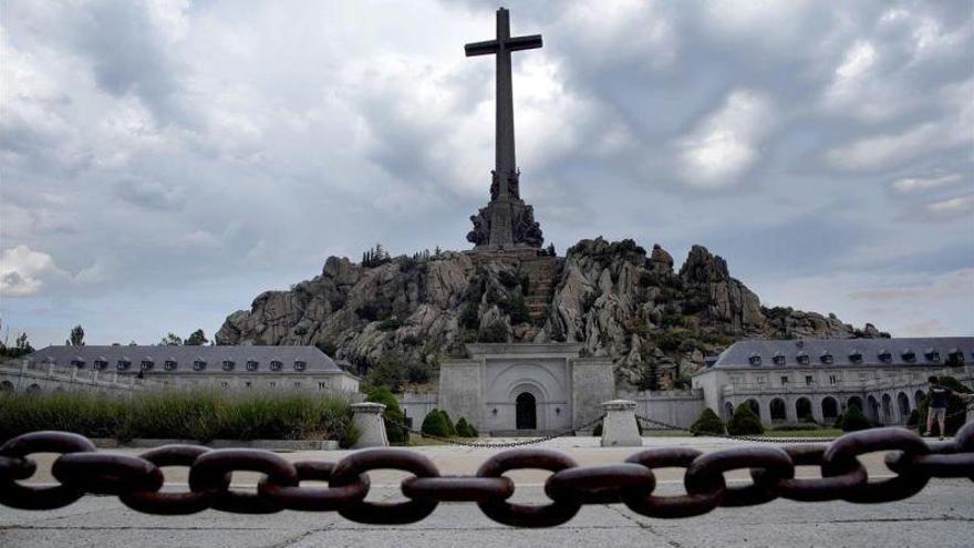 El Gobierno cierra esta tarde el Valle de los Caídos para la exhumación de Franco