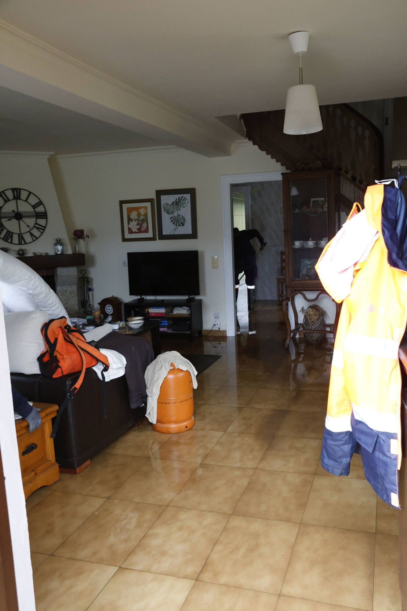 EN IMÁGENES: Caos en Colunga por las inundaciones de esta madrugada