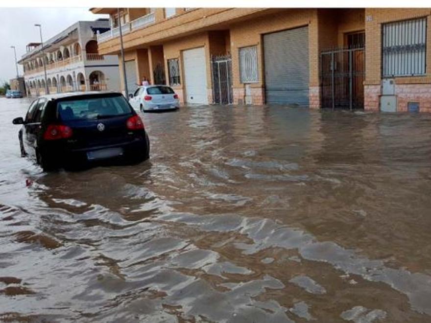 Imagen de la inundación de la calle Juan Carlos I de San Isidro