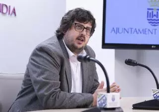 Los socialistas de Gandia entran en campaña al recordar los "derroches" del PP durante la legislatura 2011-2015