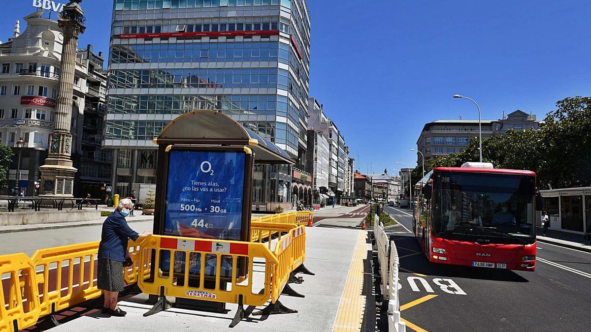 Marquesina de la parada del bus del Cantón Grande.   | // VÍCTOR ECHAVE