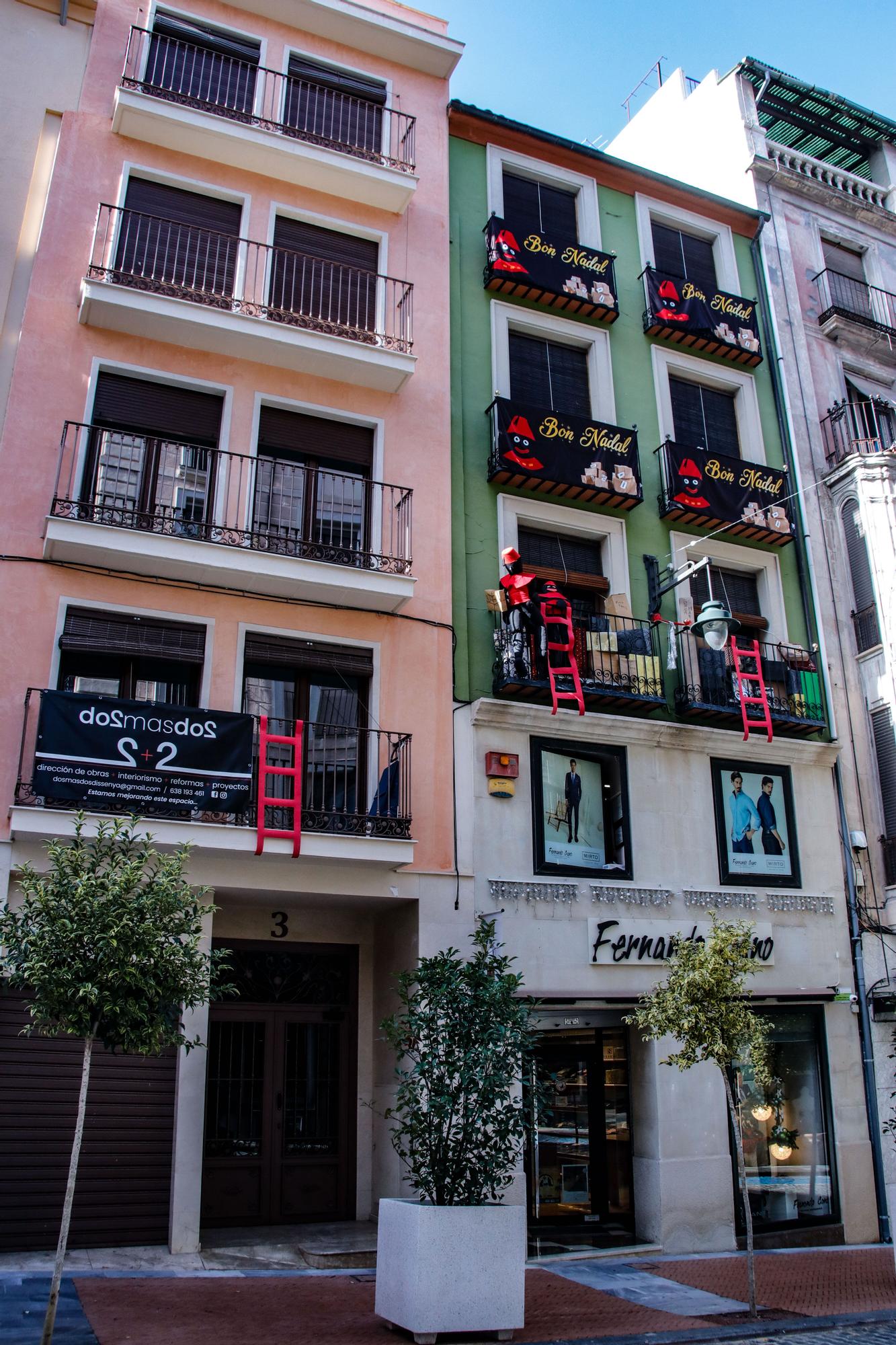 La Navidad se cuela por los balcones de Alcoy