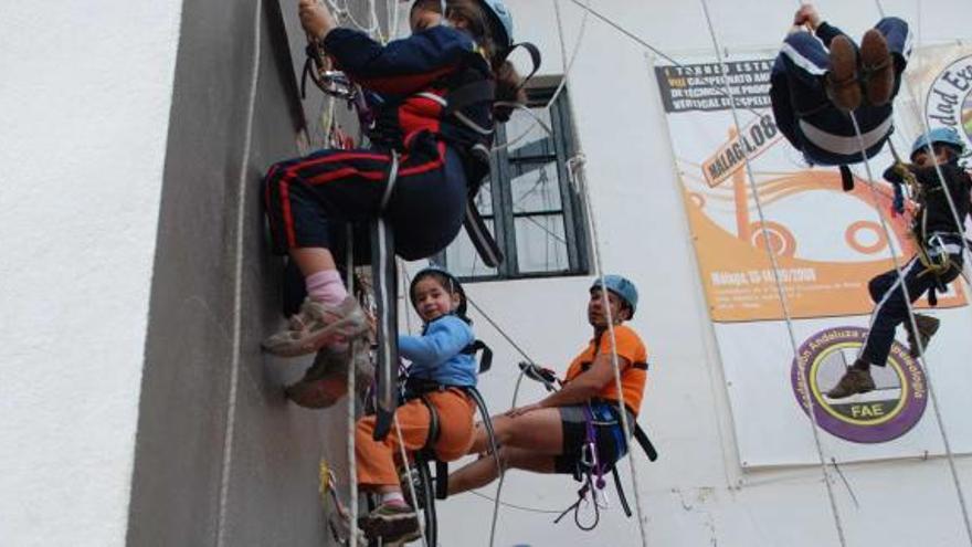 Los alumnos en plena sesión de entrenamiento.