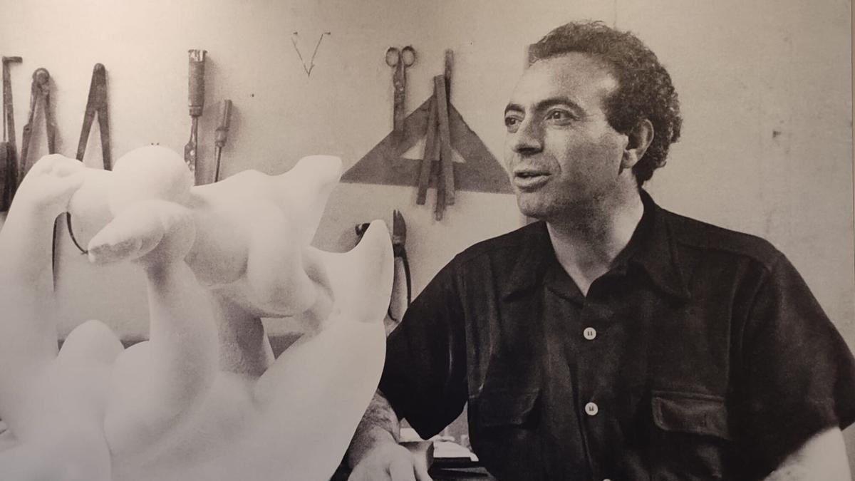 El escultor Baltasar Lobo