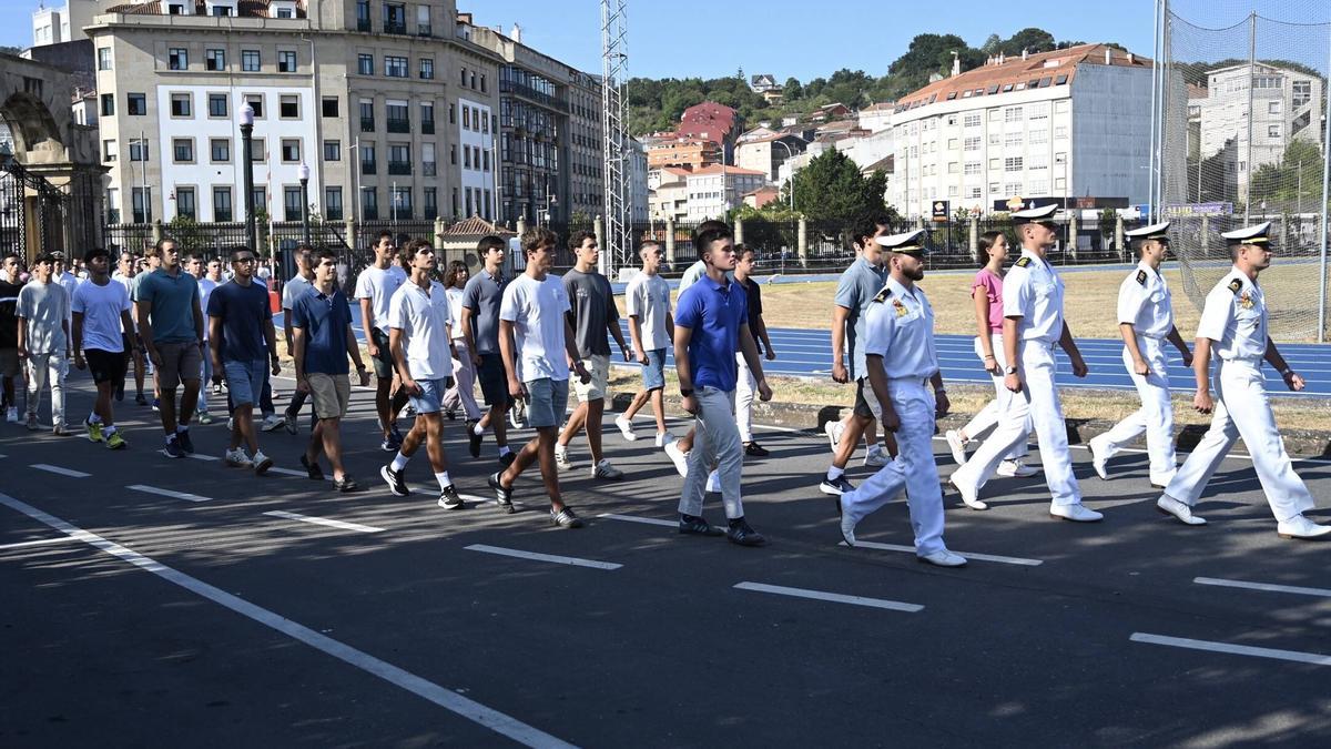 Aspirantes a ingresar en la Escuela, en su primer día en una de las zonas que pide el BNG.