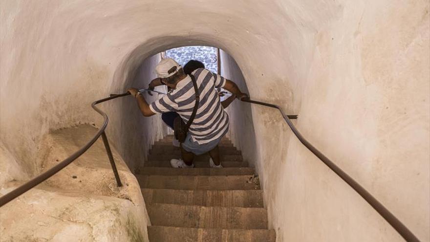 45 escalones para subir a la Torre del Horno