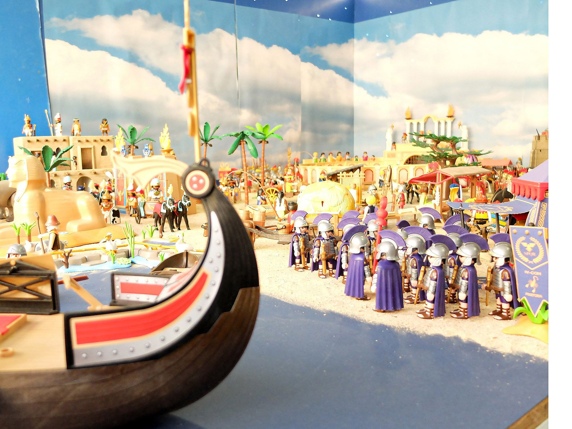 Un gran pessebre de Playmobil a Palau-Saverdera