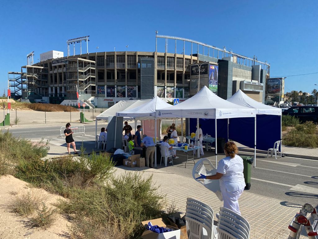 Vacunación en el Estadio Martínez Valero, Elche.