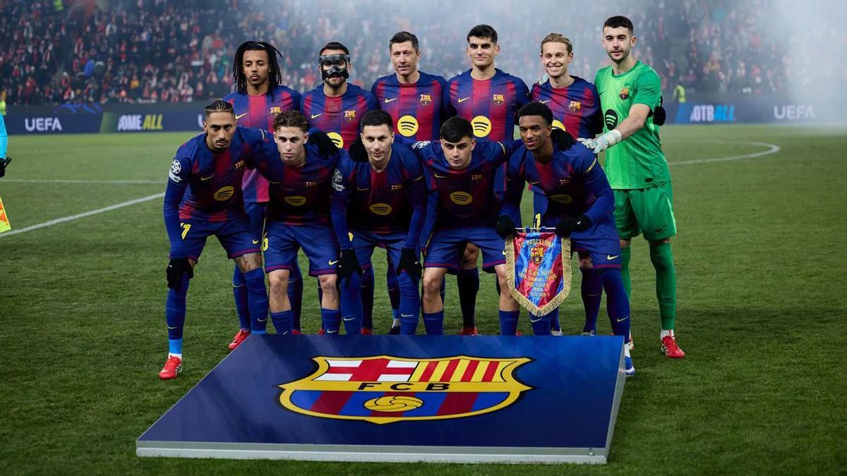 El once con el que el Barça jugó ante el Slavia