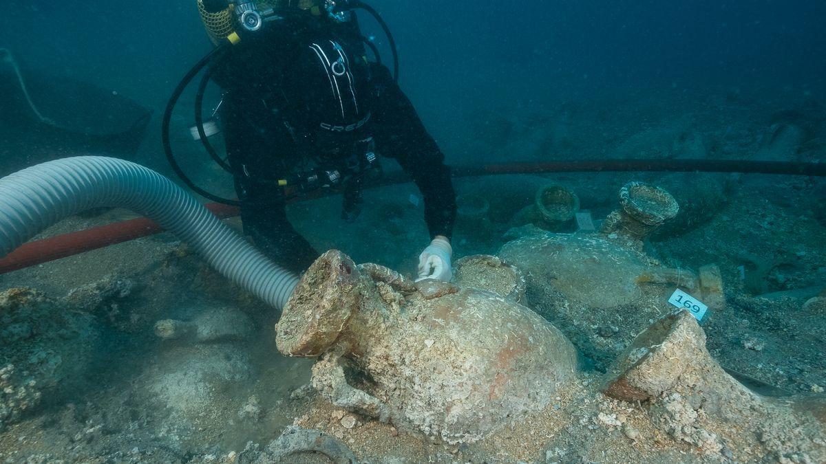 Vídeo: Una troballa única al Mediterrani dins un vaixell romà enfonsat