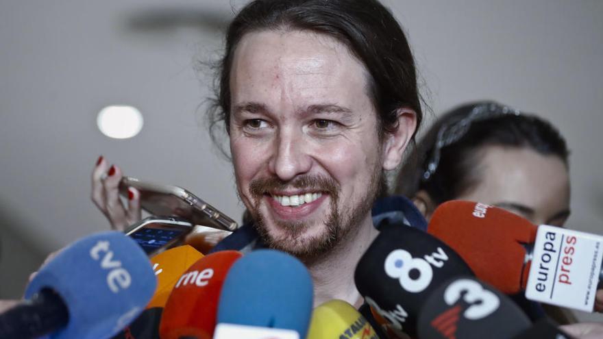 Iglesias ve escandaloso que no dimita &quot;este señor de Murcia&quot;