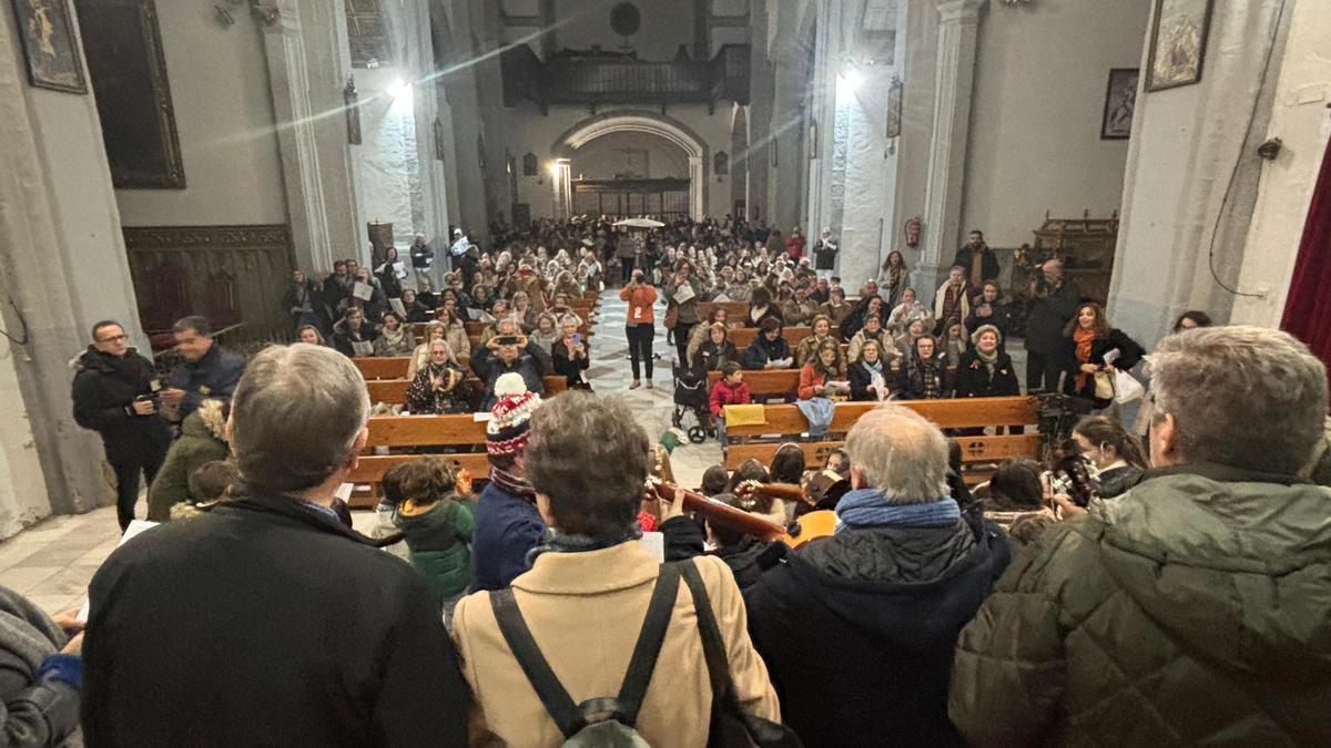 Fotografía de la edición 2024 de Villancicos por los belenes en la iglesia de San Agustín de Badajoz.