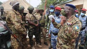 El general de las Fuerzas Armadas de Costa de Marfil Lassina Doumbia.