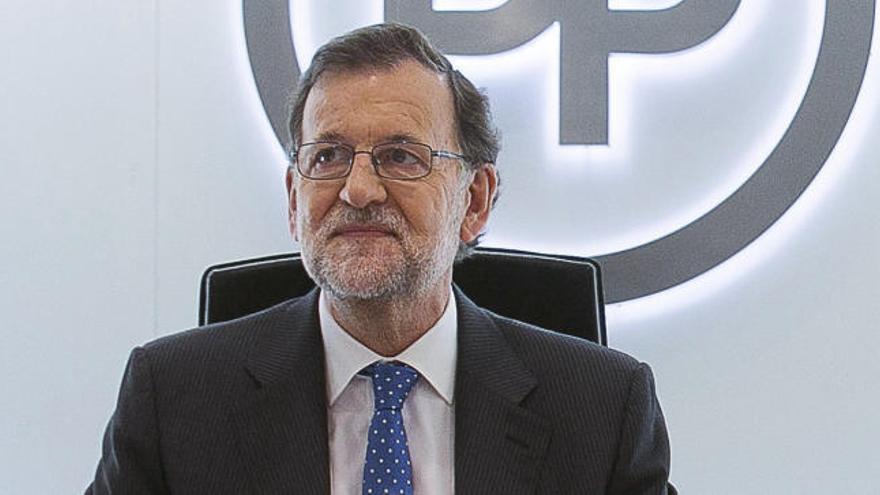 Rajoy "no sabe" si el PP ha pedido las actas a los concejales valenciados