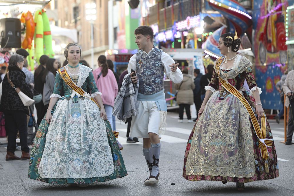 Visita de cortesía a las fallas del Port de Sagunt