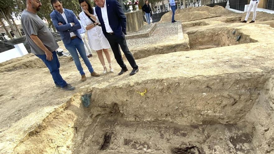 Continúan las excavaciones en el cementerio de Antequera sin encontrarse aún fosas comunes de la Guerra Civil