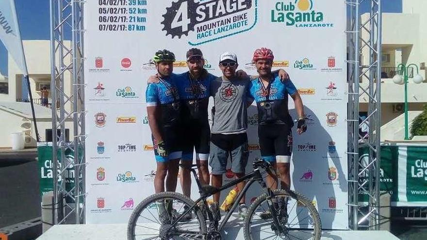 Integrantes de Ponte1Reto presentes en Lanzarote. // FdV